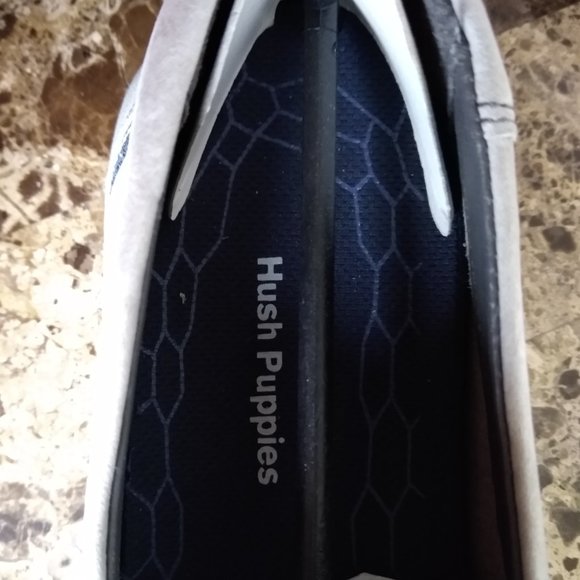 MEN\'S GREY LEATHER LOAFER. NWT